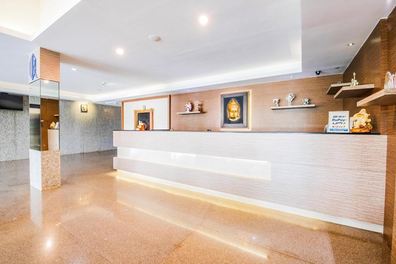 Capital O 22439 Ratna Forever Hotel Karkal Kültér fotó